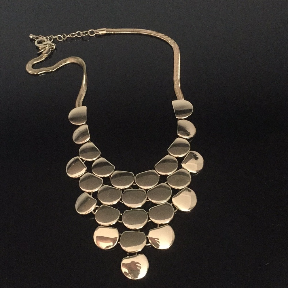 Statement necklace